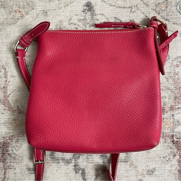 Dooney & Bourke Dillen Letter Carrier Letter Crossbody Bag Strawberry Pink - Picture 3 of 8